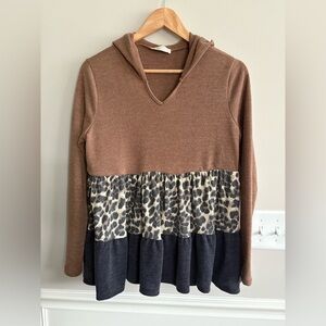 Perfect peach Babydoll ruffle cheetah long sleeve hooded brown sweater top